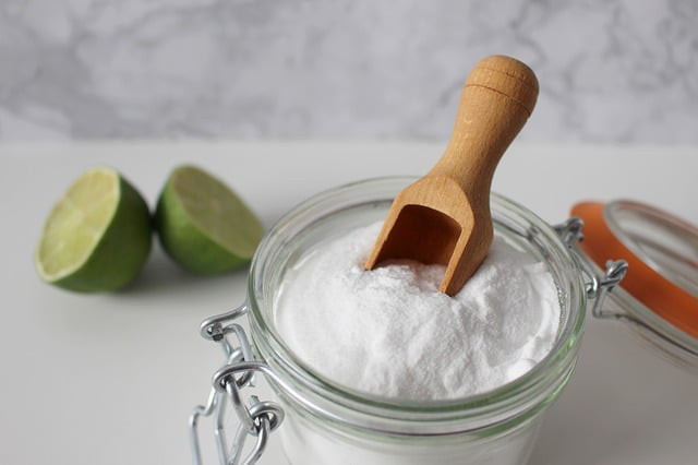 baking soda for teeth whitening