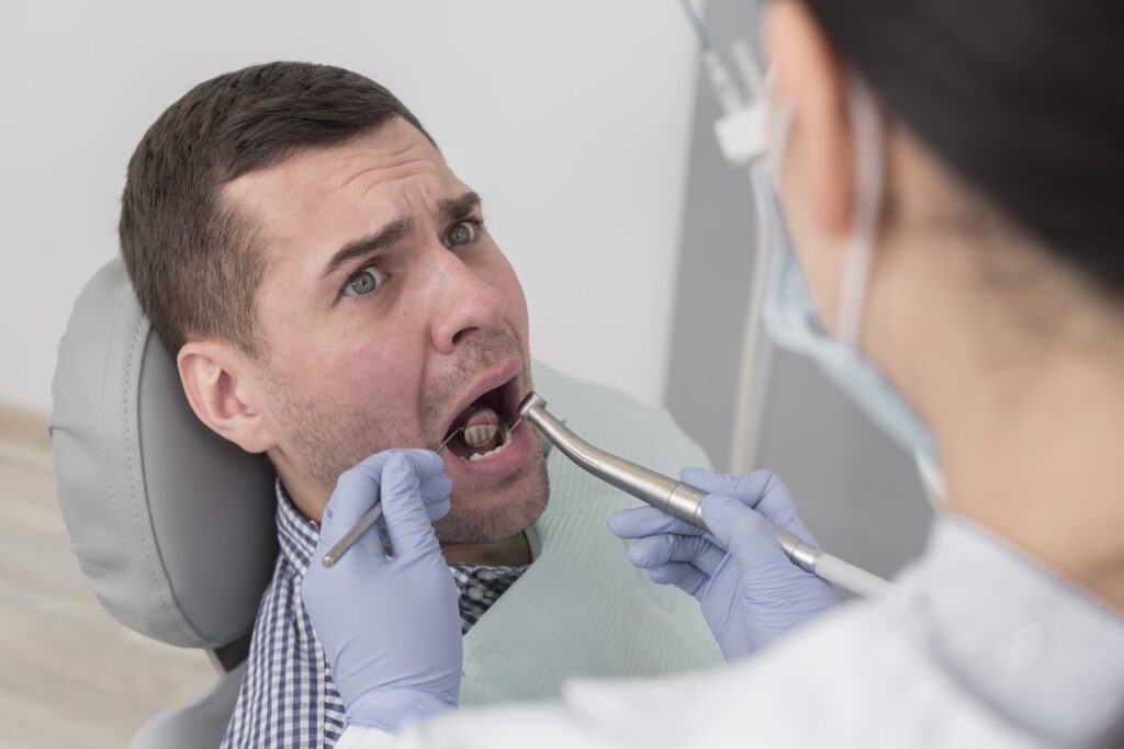 Dental Abscess: Early vs Advanced Symptoms